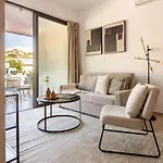 Sanders River Plaza شقة ليماسول