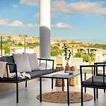 Sanders River Plaza شقة ليماسول
