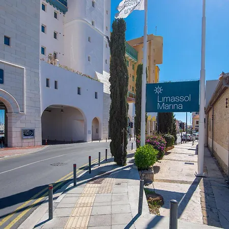 Sanders River Plaza * Limassol