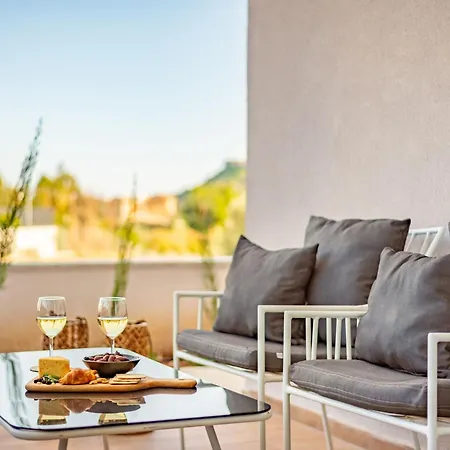 Sanders River Plaza *