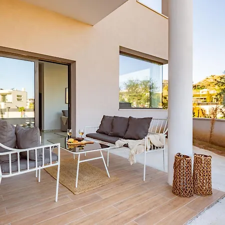 Sanders River Plaza *