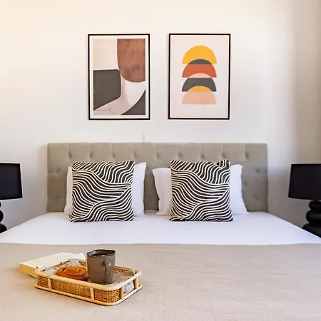 Sanders River Plaza Apartment