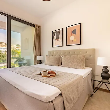 Sanders River Plaza Apartment *