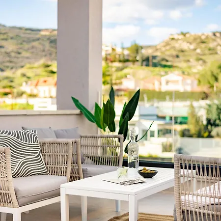 Sanders River Plaza Daire