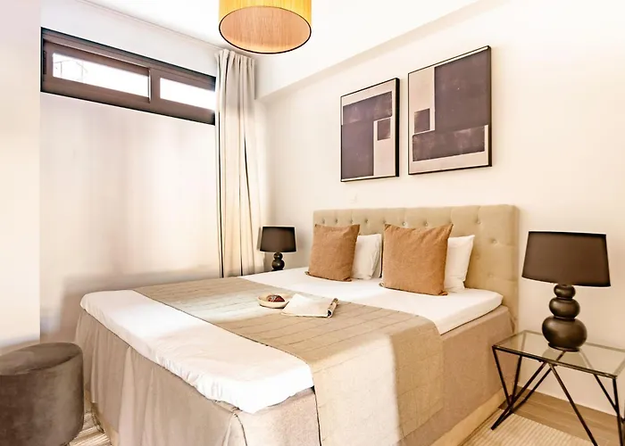 アパート Sanders River Plaza