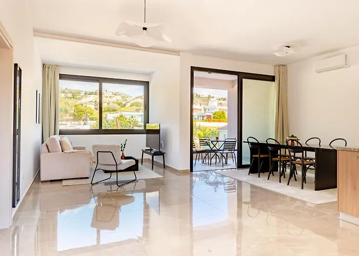 Sanders River Plaza *