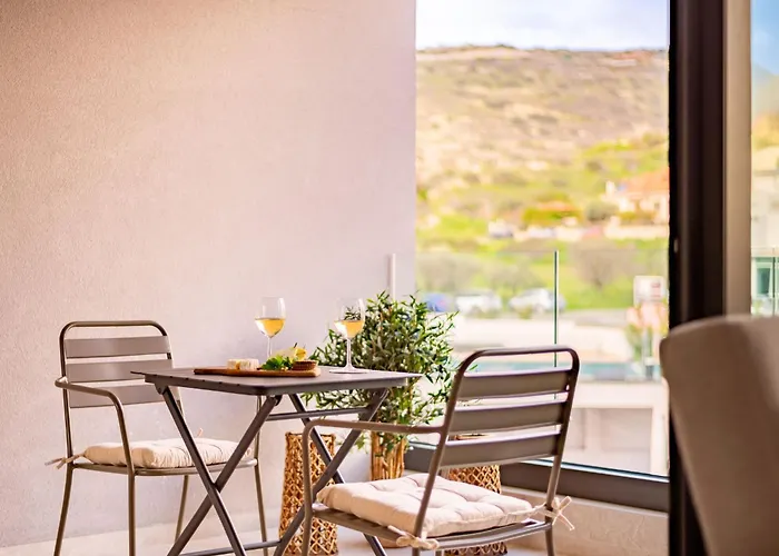 アパート Sanders River Plaza リマソール