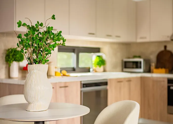 Sanders River Plaza *